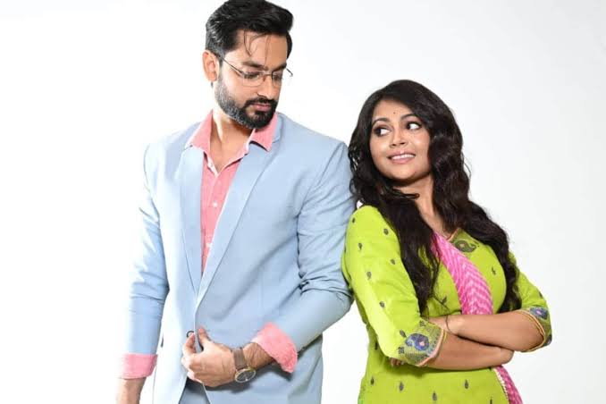 Badal Shesher Pakhi