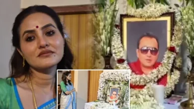 Ananya ex-wife of actor Joy Banerjee at his memorial service