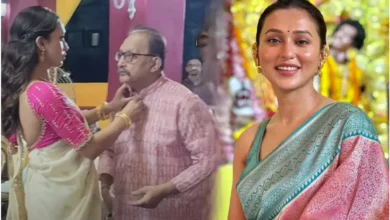 Viral Mimi and her father's sweet moment at Puja
